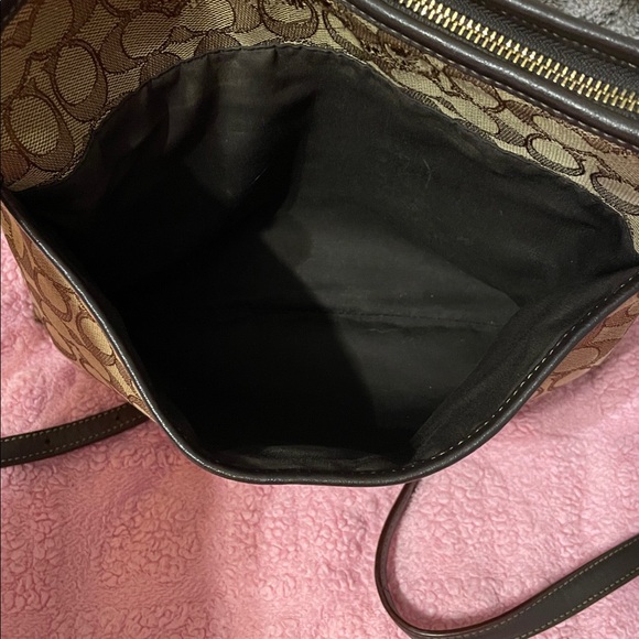 Coach Signature Brown Messenger Bag - Picture 3 of 8